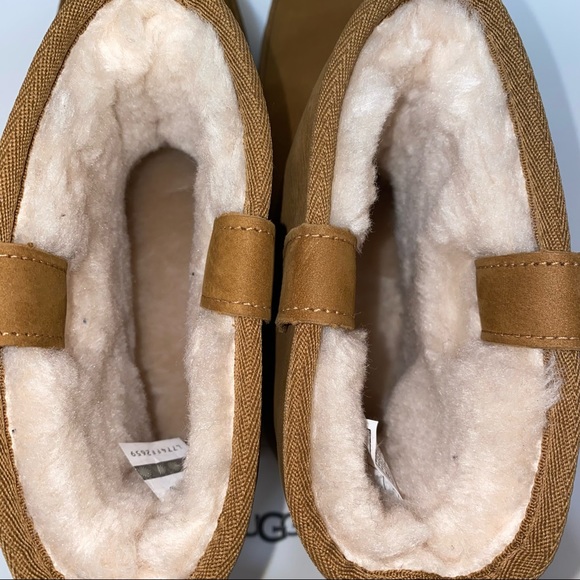 UGG Boots CLASSIC WEATHER MINI size 9.5 chestnut color - Picture 4 of 10